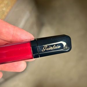 Guerlain gorgeous red lip gloss, classy and rich color